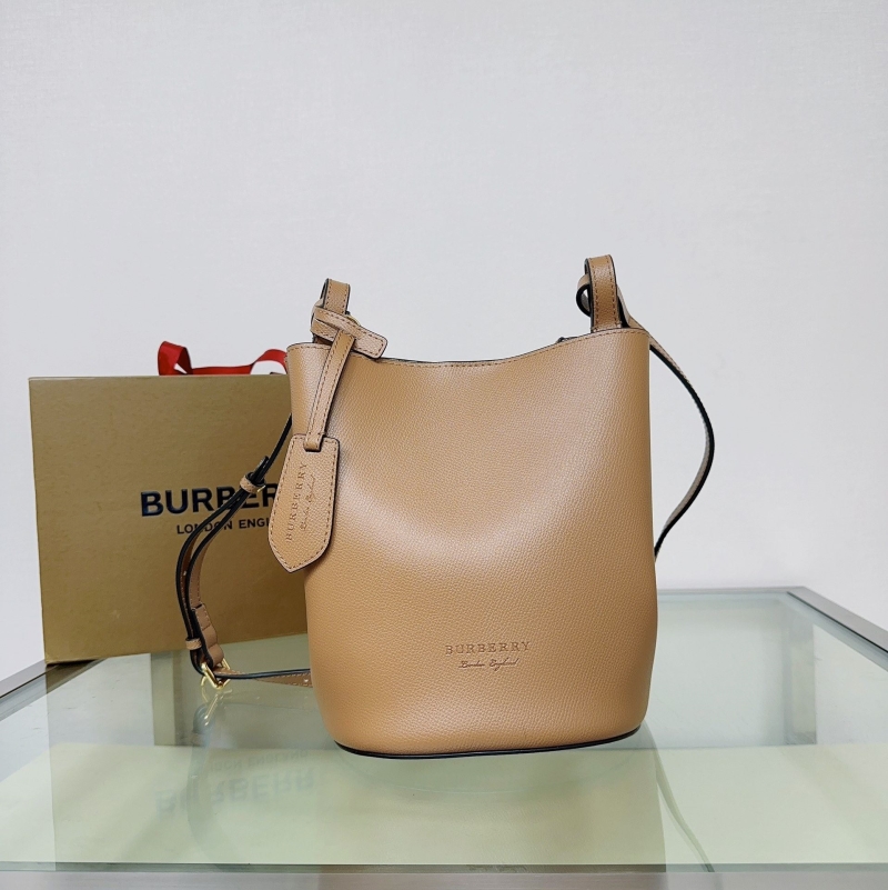 Bv*b*rry hobo bags